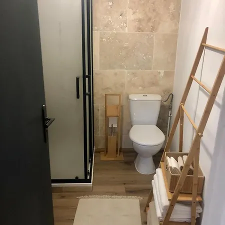 דירה Mon Nid Aux Rochers *