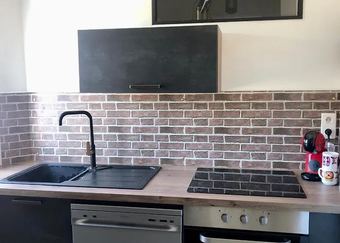 Mon Nid Aux Rochers *