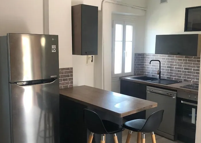 Mon Nid Aux Rochers *